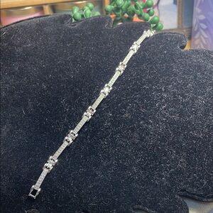 ✔️✔️✔️2 for 40$✔️✔️✔️Elegant Silver Bracelet